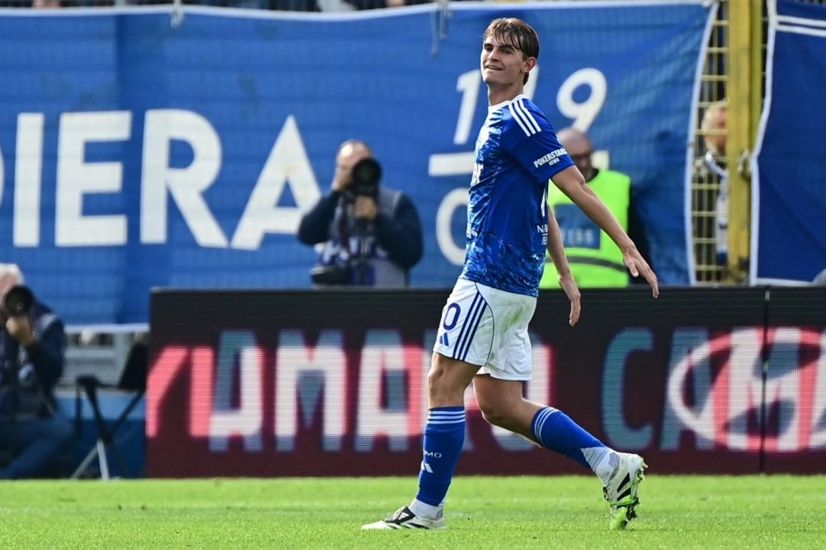 Eks Manchester United Usulkan Arsenal Rekrut Nico Paz dari Como