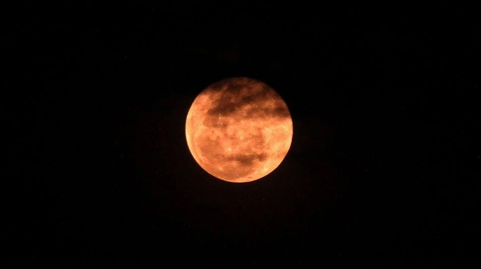 Daftar 8 Fenomena Langit April 2026, Ada Pink Moon Hingga Parade Planet