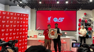 Eks Striker Liverpool Bikin Heboh Jakarta, Daniel Sturridge Sapa Fans EA SPORTS FC Mobile