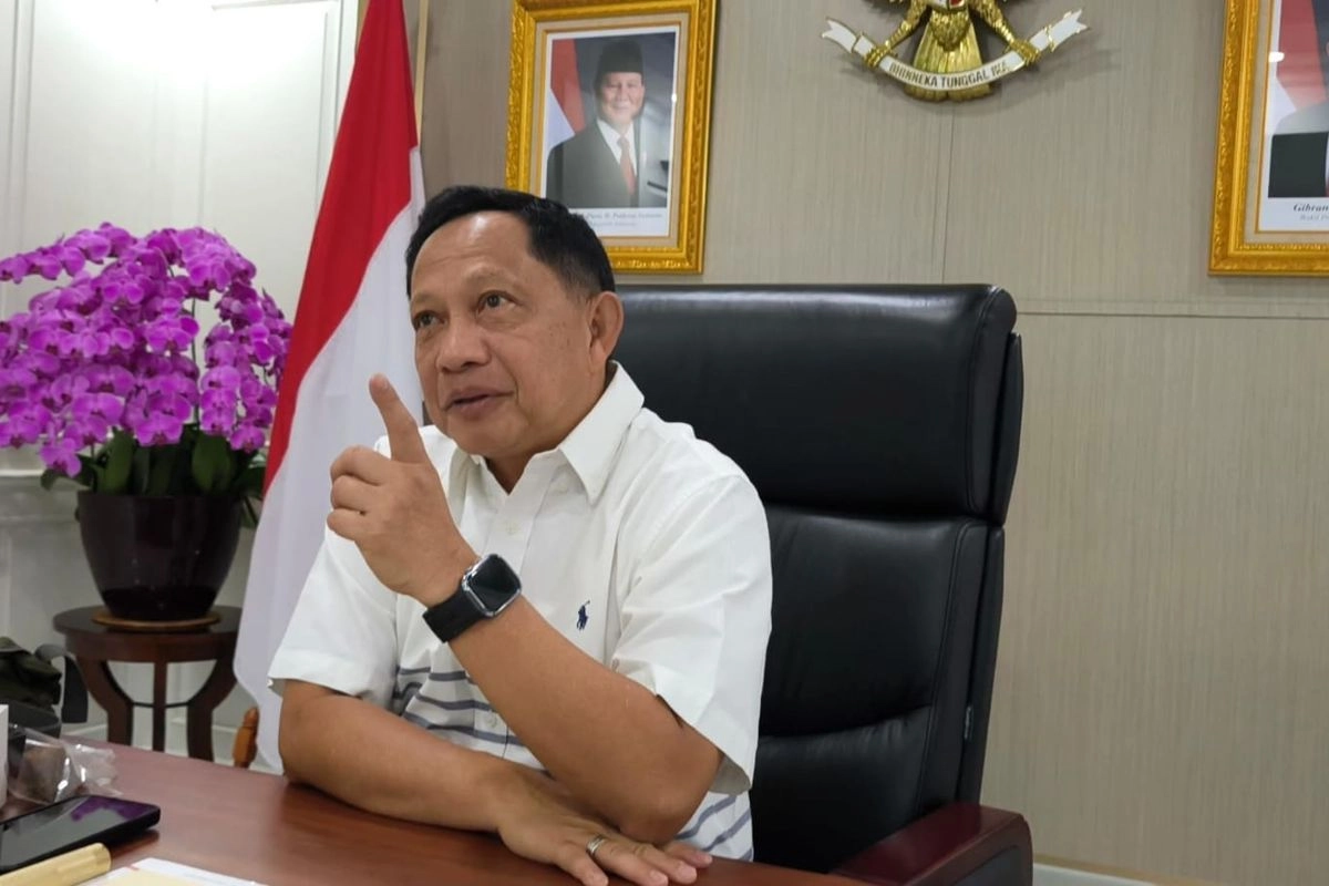 Mendagri Perintahkan Kepala Daerah Pangkas Perjalanan Dinas