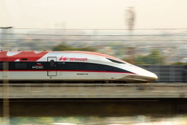 Rekor Baru Kereta Cepat, Penumpang Whoosh Tembus 311.000 Saat Lebaran