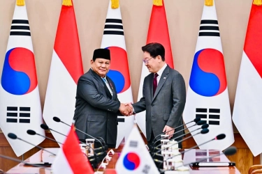 Presiden Korsel Sebut Indonesia Tujuan Pertama Investasi, Mitra Berharga Industri Pertahanan