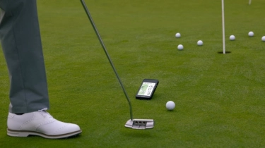 Garmin Approach G82, GPS Golf dengan Layar Terbesar dan Radar Canggih Bikin Permainan Makin Presisi