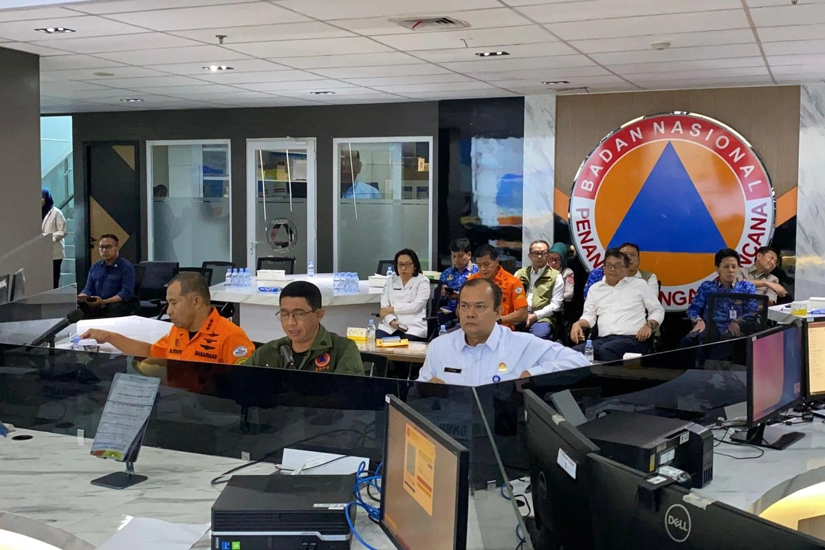 Dampak Gempa M 7,6 di Sulut-Malut: Warga Berlarian, Plester Dinding Jatuh, Cerobong Pabrik Rusak