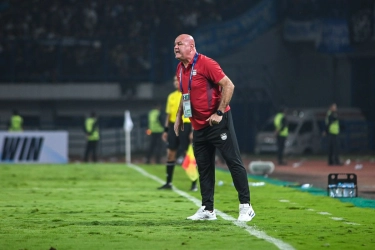 Persib Bandung Bidik Poin Penuh di Padang demi Jaga Jarak dari Borneo FC