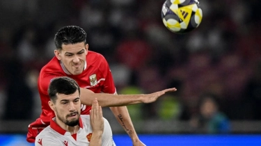 Justin Hubner Cuma Bisa Geleng-geleng Isu Paspor di Liga Belanda