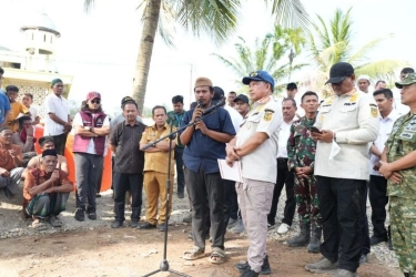 Kunjungi Aceh Tamiang, Kasatgas Tito Pastikan Percepatan Penanganan Pengungsi