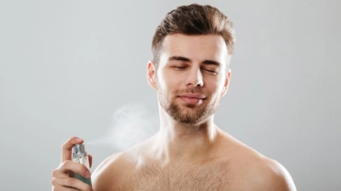 5 Rekomendasi Parfum Pria Aroma Sabun Habis Mandi, Anti Bau Matahari