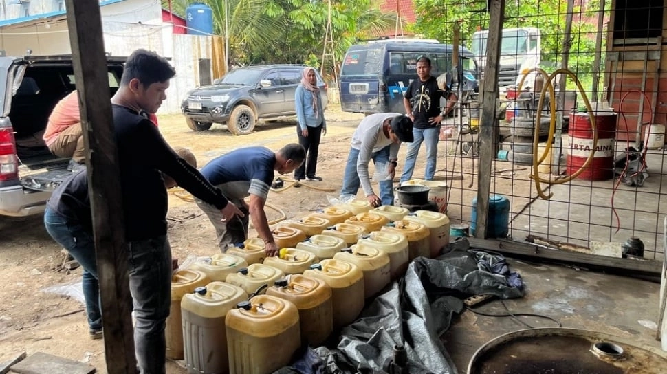 Polda Riau Bongkar Mafia Solar Subsidi di Pelalawan dan Inhil, Hak Rakyat Kecil Terselamatkan