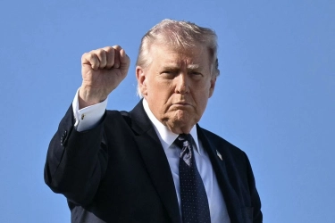 Trump Sarankan Kapal Tanker Kena Bea Masuk Bila Lintasi Selat Hormuz