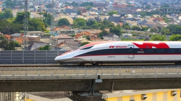 Beban Utang Whoosh Ditanggung APBN, Purbaya Siap Ambil Alih Operator Kereta Cepat?
