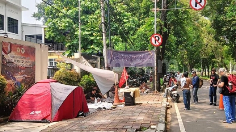 Mahasiswa Dirikan Tenda di Komnas HAM, Soroti Lambannya Kasus Andrie Yunus