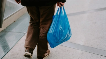 Plastik Makin Mahal, Ini 8 Alternatif Pengganti yang Bisa Jadi Solusi Pedagang