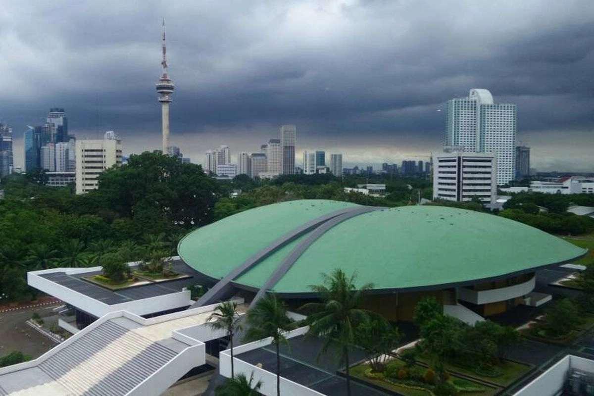 Komisi IX DPR Panggil Kepala BGN soal Pengadaan Motor Listrik