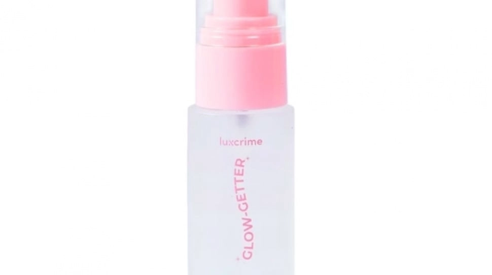 5 Setting Spray yang Bikin Makeup Glowing dan Awet Tahan Lama