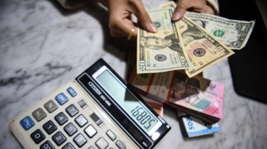 Rupiah Kembali Takluk, Terperosok ke Level Rp 17.090/USD