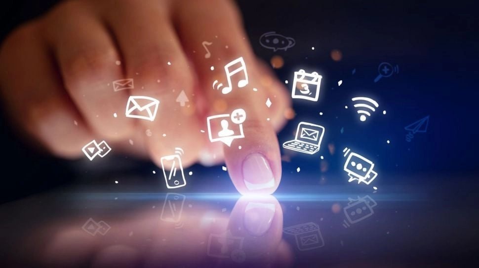 Komdigi Buka Lelang Frekuensi 700 MHz dan 2,6 GHz, Perluas Internet ke Pelosok Daerah