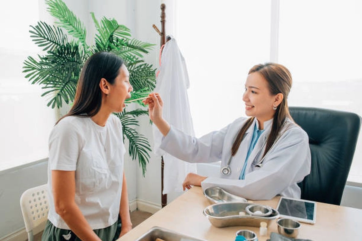 6 Hal yang Tidak Boleh Dirahasiakan Saat Periksa ke Dokter