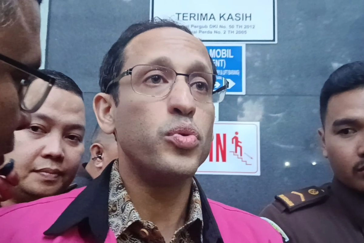 Hakim Dalami Alasan Harga Chromebook Naik Turun Saat Pengadaan Era Nadiem Makarim