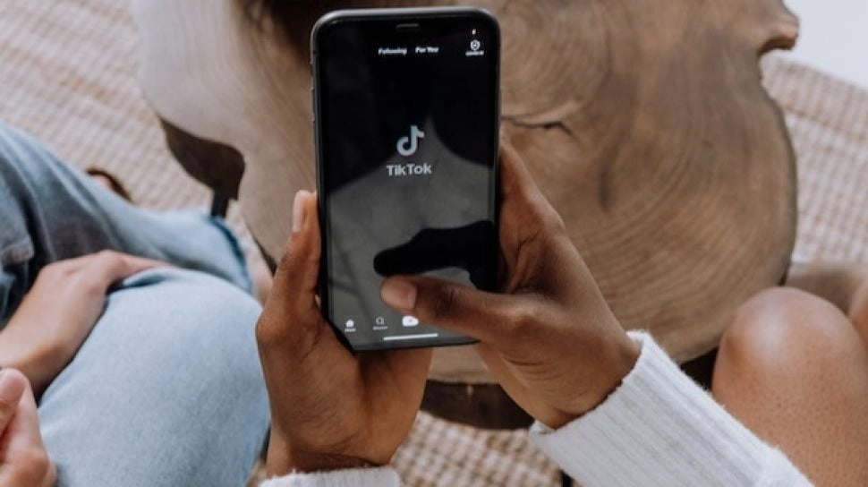 Jadwal FYP TikTok 2026 Terbaru: Jam Terbaik Unggah Konten Biar Viral!