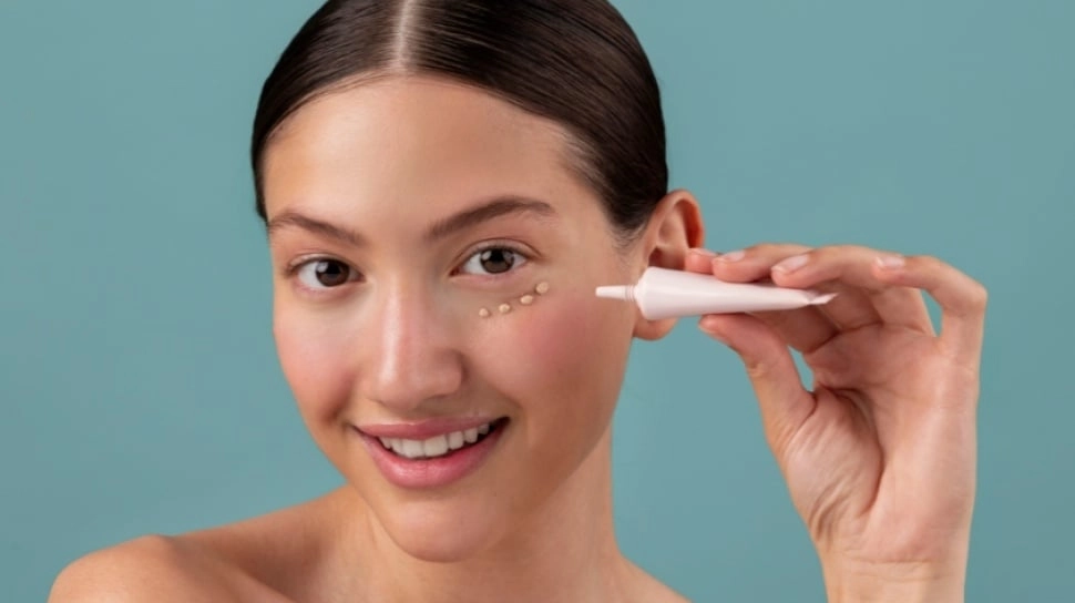5 Rekomendasi Eye Cream untuk Menyamarkan Garis Halus dan Kerutan