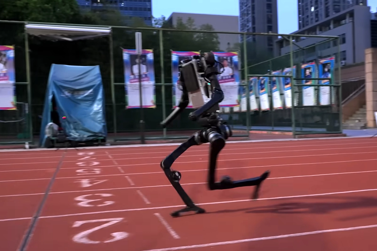 Robot H1 China Mendekati Kecepatan Lari Usain Bolt