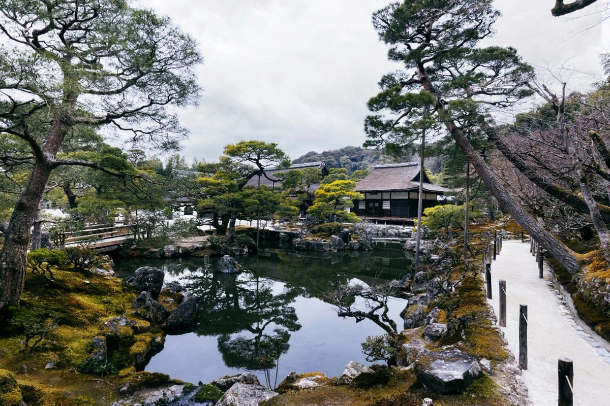 Bukan Keberuntungan, 50.000 Koin Turis Cemari Air Kolam di Jepang