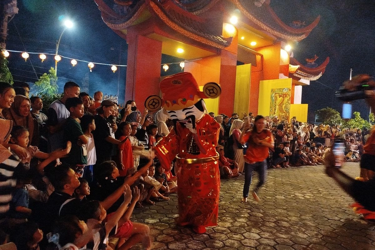 Ketika 8 Rupang Dewa-dewi Berkumpul di Klenteng Hoo Tong Bio Banyuwangi