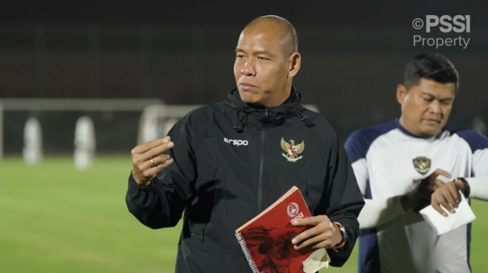 Pemain Timnas Indonesia Barbar Lakukan Tendangan Kungfu, Nova Arianto Geram!