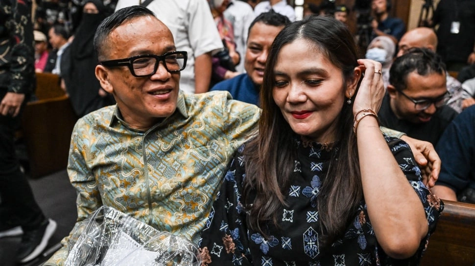 Tudingan Intimidasi Memanas di Sidang! Istri Eks Wamenaker Noel Ancam Polisikan Irvian Bobby