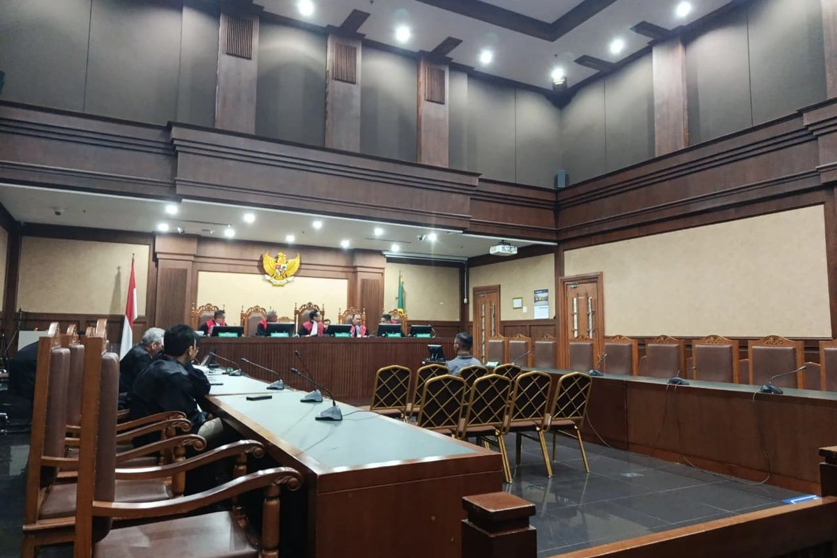Kala Hakim Kembali Beri Kesempatan Nadiem untuk Pulih dan Tunda Sidang…