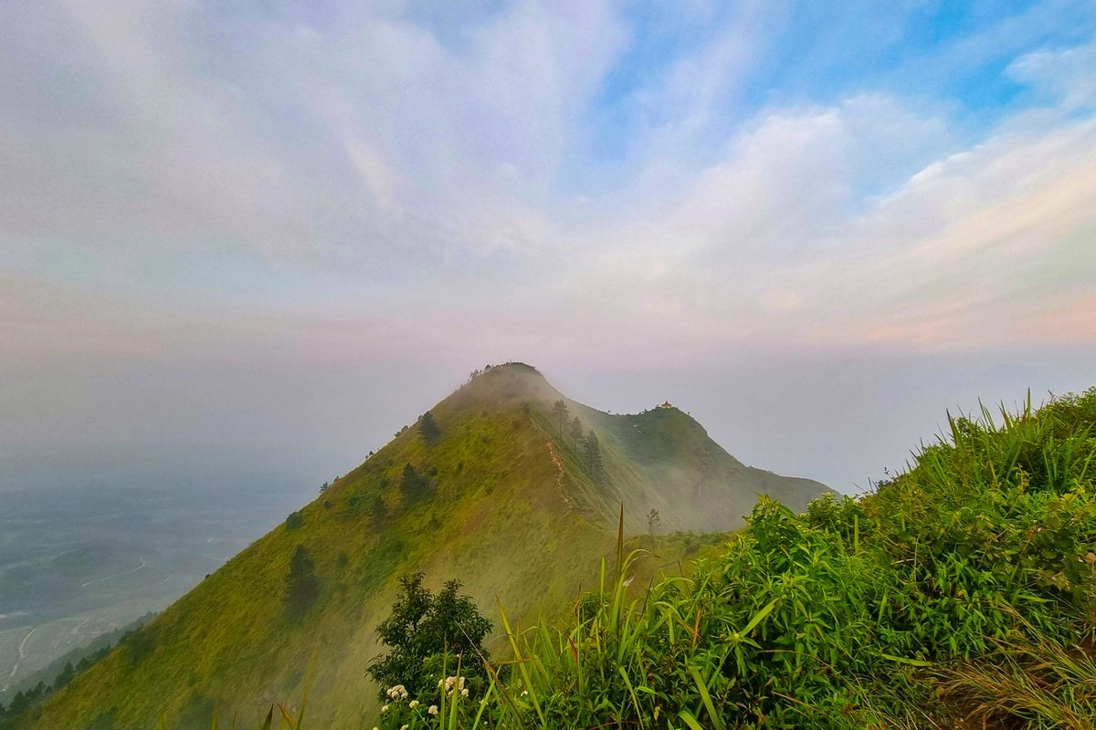 Video Viral Pendaki Gunung Andong Bawa Speaker, Terancam Blacklist