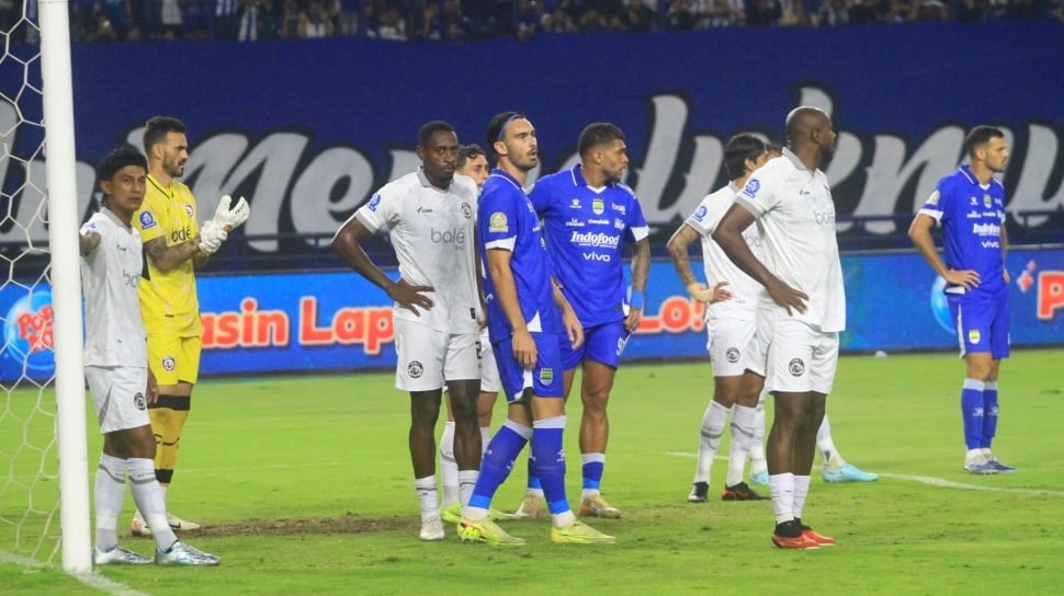 Arema FC Tahan Imbang Persib, Marcos Santos Bersyukur dan Bangga