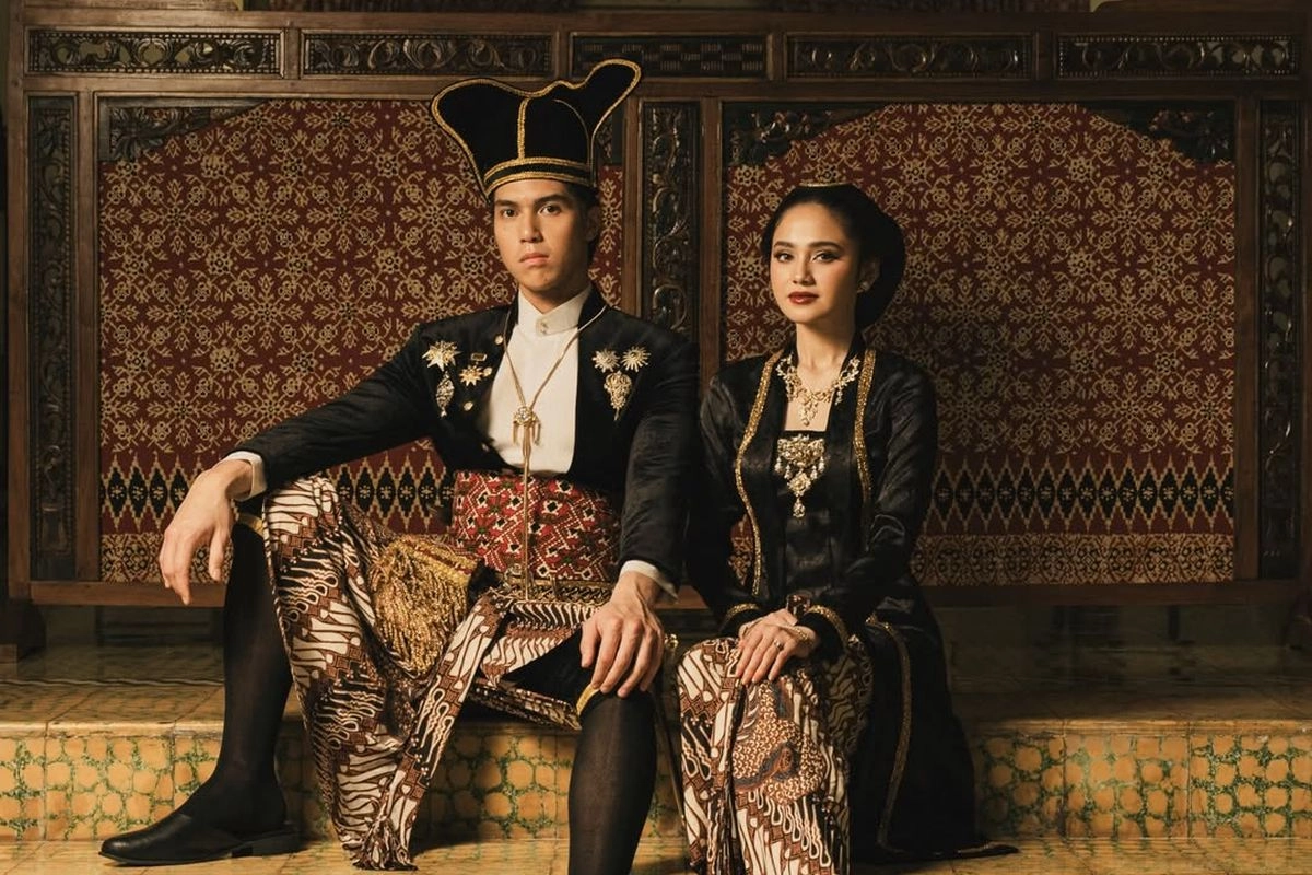 Mahar Poundsterling dan Suvenir Emas di Pernikahan El Rumi-Syifa Hadju