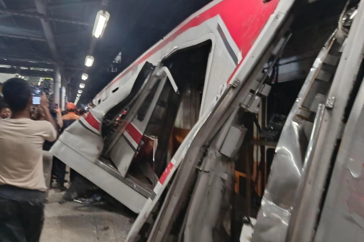 KAI Lakukan Investigasi Penyebab Kecelakaan Kereta Api di Bekasi Timur