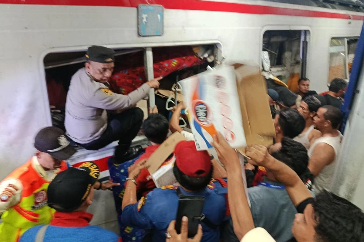 Tabrakan KRL dan KA Bromo di Bekasi Timur, Basarnas Terjunkan Personel Elit