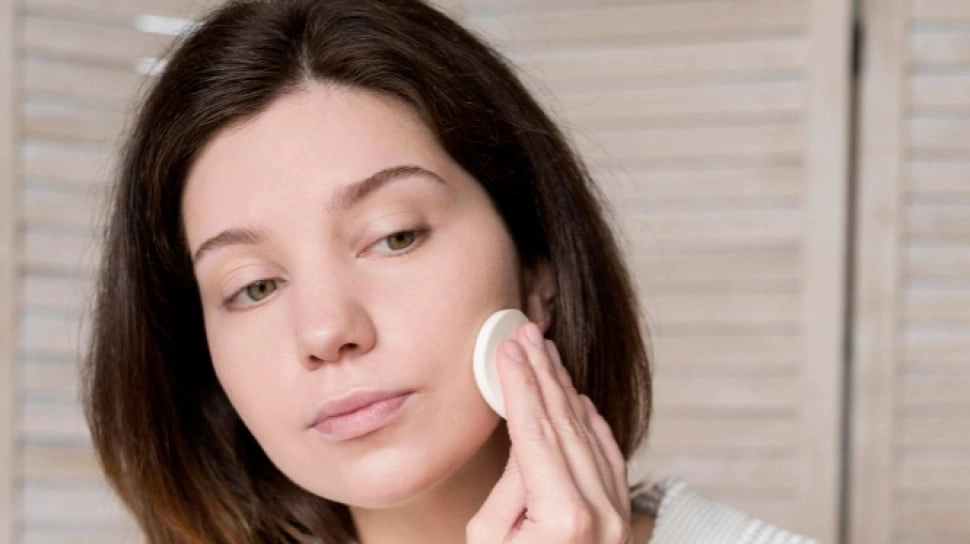 5 Cara agar Complexion Tidak Oksidasi, Makeup Tetap Cerah Seharian