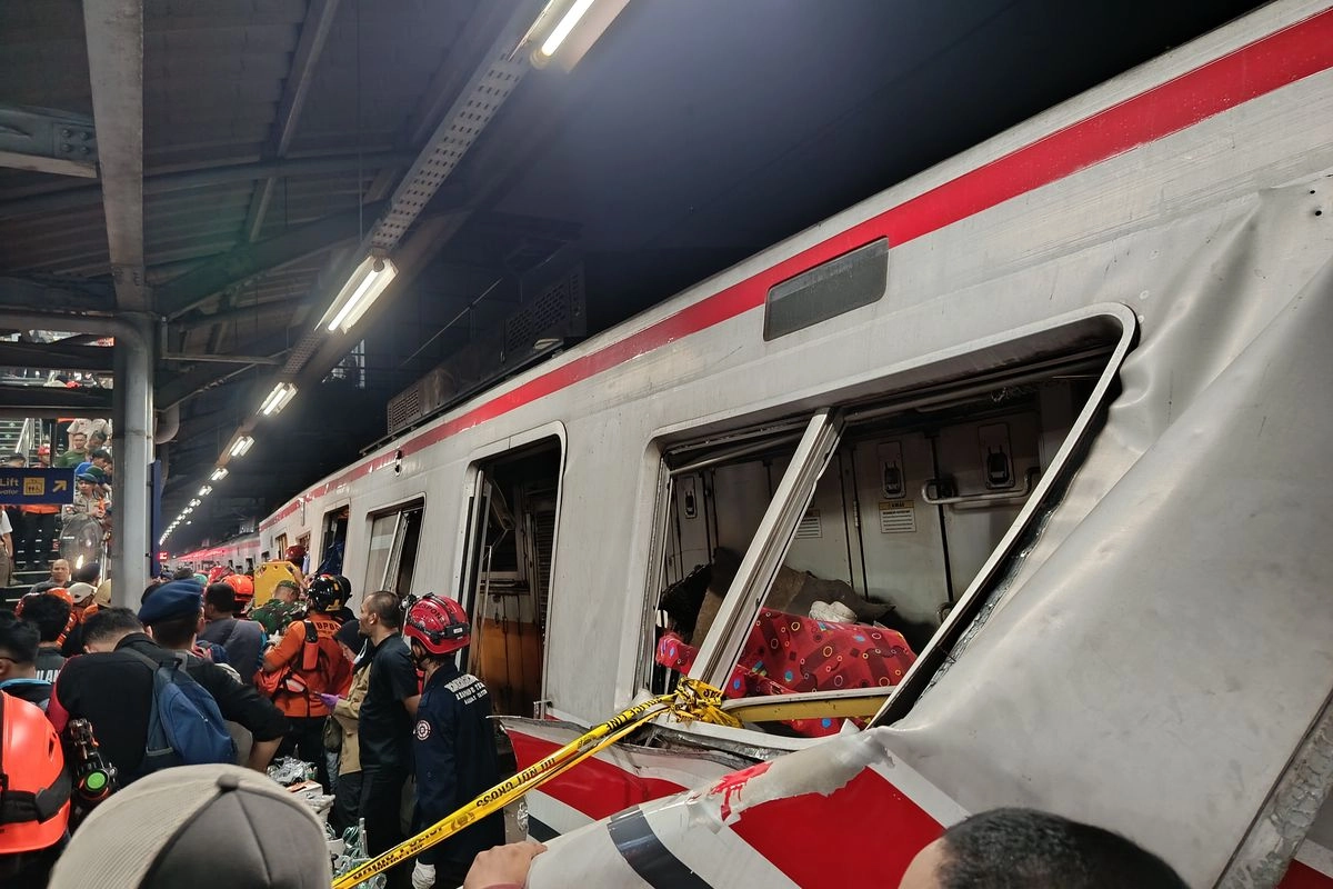 25 Kereta Jarak Jauh Batal Berangkat, Imbas Kecelakaan KRL dan Argo Bromo Anggrek