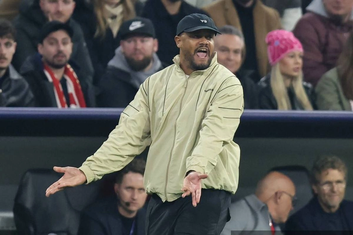 Absen Lawan PSG, Kompany Percaya 100 Persen ke Staf Bayern Muenchen
