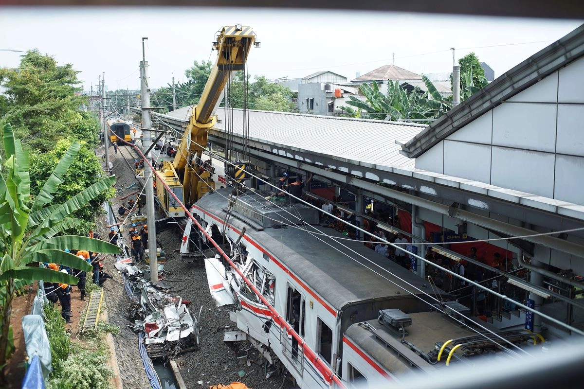 Daftar Kereta Jarak Jauh yang Batal Berangkat akibat Kecelakaan KRL dan Argo Bromo Anggrek