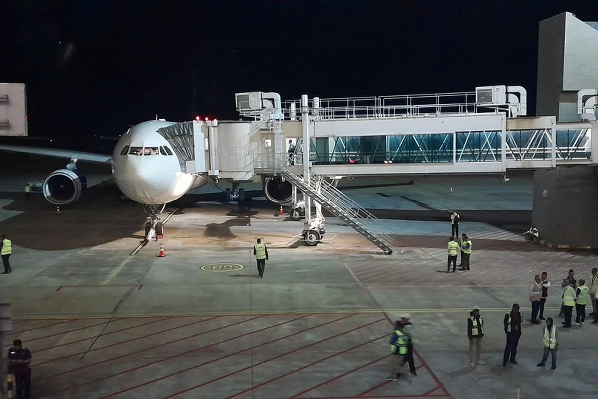 Haji, Pesawat Kosong, dan Dilema Garuda Indonesia
