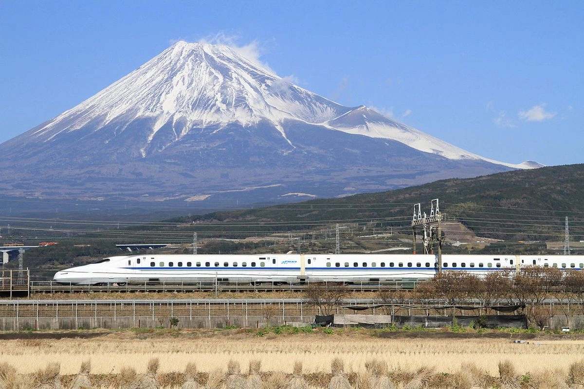 Shinkansen di Jepang Telat 3 Menit akibat Kondektur Ketiduran, JR East Minta Maaf