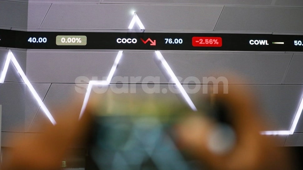 IHSG Terus Terjun ke Zona Merah, Nyaris ke Level 6.900