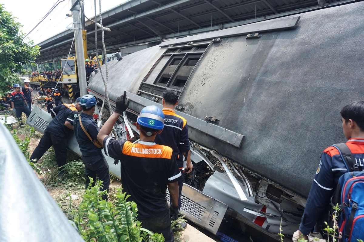 Indonesia Darurat Pelintasan Sebidang Kereta! Apa Solusi Prabowo?