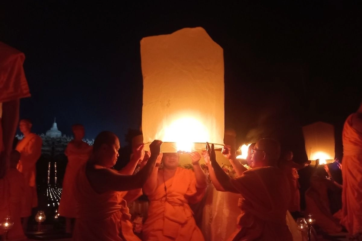 Harga dan Cara Beli Paket Festival Waisak Borobudur 2026 dari KAI Wisata