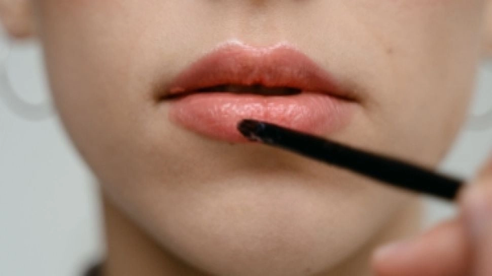 7 Lipstik Matte Transferproof Anti Bibir Kering, Warna Tahan Lama Seharian