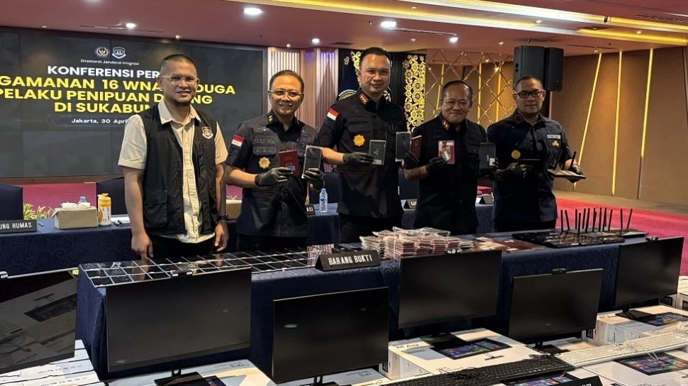 Sukabumi Jadi Markas ''Cinta Palsu'' Antarnegara: 16 WNA Spesialis Love Scamming Digulung Imigrasi!