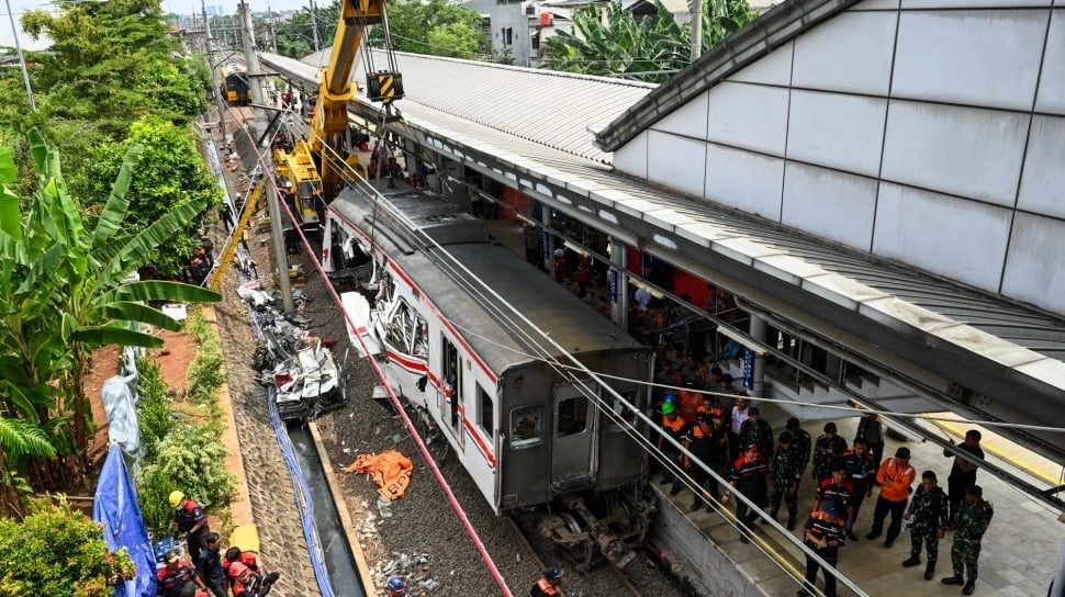 Tabrakan Maut KRL vs Argo Bromo di Bekasi, Polisi Dalami Dugaan Kelalaian Sopir dan Pemkot