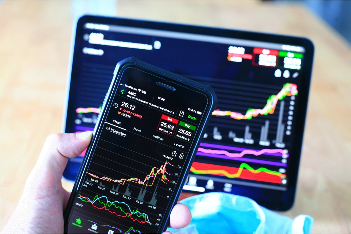 IHSG Anjlok 2 Persen Imbas Sentimen Global dan Rupiah, Saham Ini Masih Menarik Dicermati