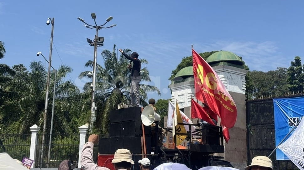 Buruh Desak DPR Bahas UU Ketenagakerjaan Baru: Soroti Upah Tak Setara hingga PHK Sepihak